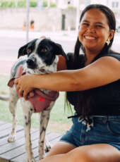 Pet Ceará Móvel atende no bairro João XXIII, em Fortaleza, durante o feriado do Carnaval